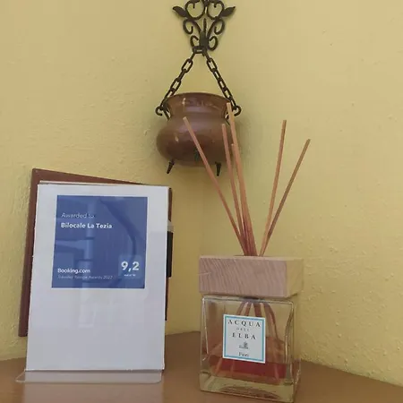 Bilocale La Tezia 马西亚娜马里纳