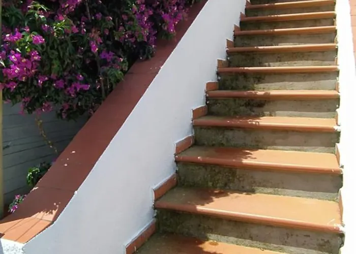 Lägenhet Bilocale La Tezia